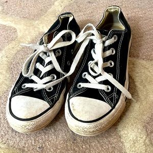 Mens 4, Womens 6 - Converse All Stars sneakers - black /white